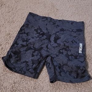 Black camo gymshark shorts